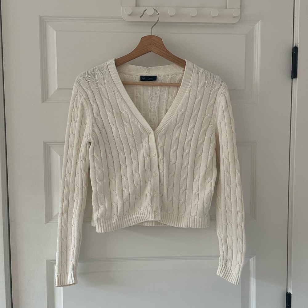 GAP White Cropped Cable Knit Cardigan